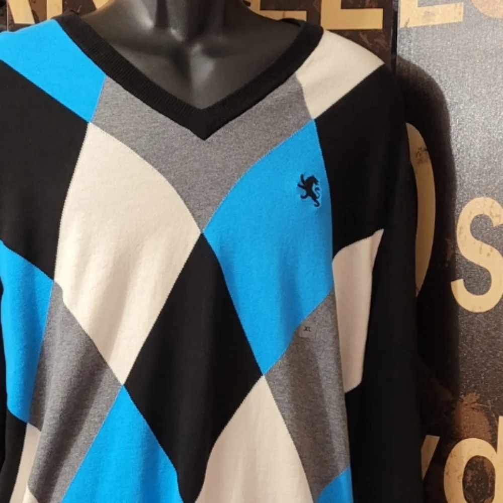 3 For $30😃 Men's Express Argyle V-Neck Sweater